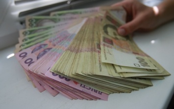 В Украине рекордно снизились ставки по депозитам в гривне