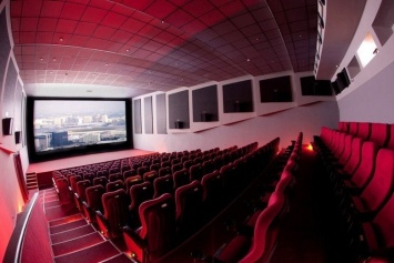 В Запорожье открываются кинотеатры, но билеты будут продавать только на половину мест