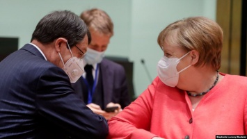 Грант или кредит для наиболее пострадавших от коронавируса стран? Лидеры ЕС третий день пытаются договориться о мерах по восстановлению экономики
