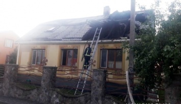 В Костополе сожгли дом главы райсовета и местного отделения "Батькивщины"