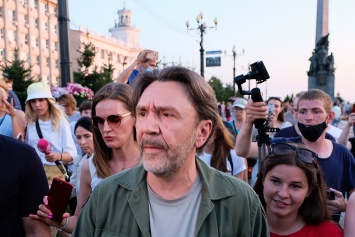 Сергей Шнуров присоединился к протестующим в Хабаровске