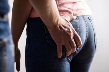Молодая украинка рассказала о домогательствах со стороны врачей: грубо распускали руки