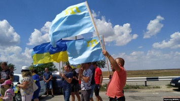 "Мотопробег Единства" достиг админграницы с оккупированным Крымом (ФОТО)