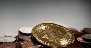 Bitcoin - уже по 12 тысяч долларов