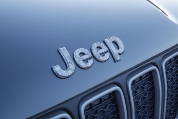 Jeep запустил рекламную кампанию Wrangler после дебюта нового Ford Bronco