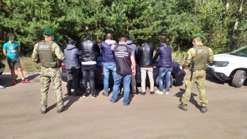 Под Харьковом вблизи границы с РФ задержаны 6 нелегалов
