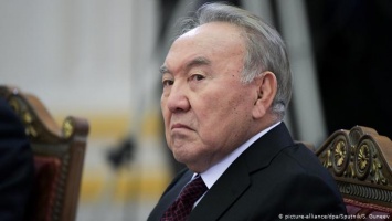 Казахстан: как партия власти в народ пошла