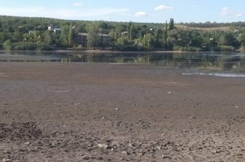 В ОРЛО продолжают высыхать скважины и водохранилища (фото, видео)