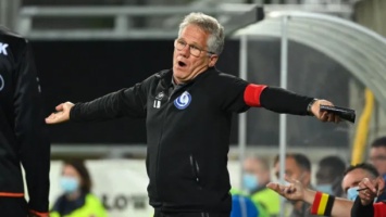 Бельгийский клуб уволил тренера после ссоры с украинцем