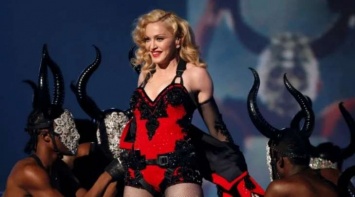 Мадонна выступит режиссером байопика о самой себе