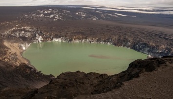 Исландский вулкан, который «спал» девять лет, снова может натворить бед
