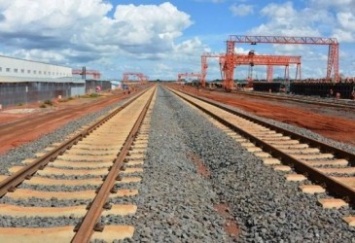 Гвинея утвердила проект порта и ж/д для экспорта железной руды
