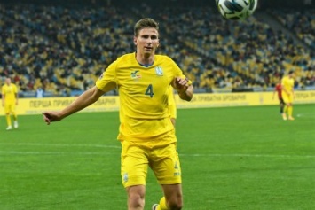 Илья Забарный принял участие в поединке сборной Украины против Германии