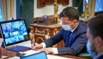 Зеленский предлагает отложить на год обязательное применение кассовых аппаратов