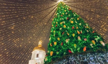 Зеленский записывал новогоднее поздравление на четырех локациях в Киеве, - СМИ