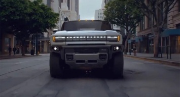 GMC Hummer EV в новом ролике выглядит как настоящий зверь в пути (ВИДЕО)