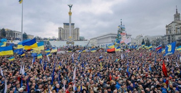 Рада признала Революцию Достоинства одним из ключевых моментов формирования украинской государственности