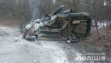 Под Киевом столкнулись Renault и Chevrolet - есть погибшие и травмированные