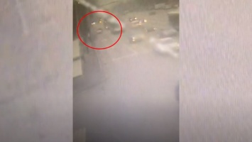В Днепре на Слобожанском Chevrolet сбил пешехода: видео момента