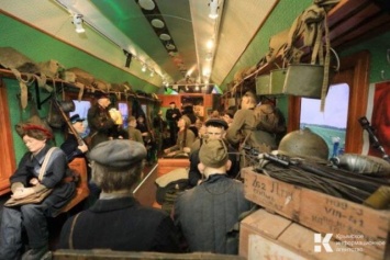 «Поезд Победы» принял первых посетителей в крымской столице