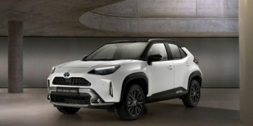 Toyota представила внедорожную версию Yaris Cross