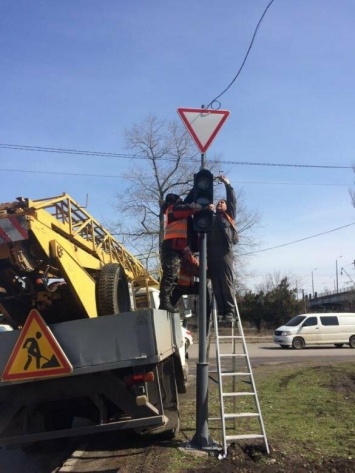 В Одессе на ул. Житомирской установили новый светофор,- ФОТО