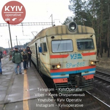 Не слышно грохота колес: "Укрзализныця" объявила о задержке поездов через Киев