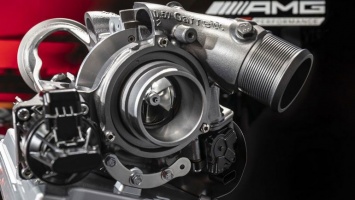 Mercedes-AMG разрабатывает гибридную 804-сильную установку
