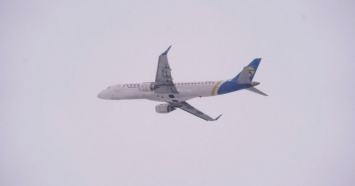 МАУ возобновляет авиаперелеты в Молдову