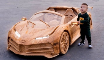 Вьетнамец сделал из дерева копию эксклюзивного суперкара Bugatti