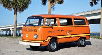 Volkswagen представил свой электрический микроавтобус 1979 года