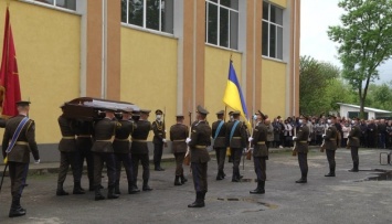 В Хмельницкой области попрощались с погибшим под Новотошковским офицером