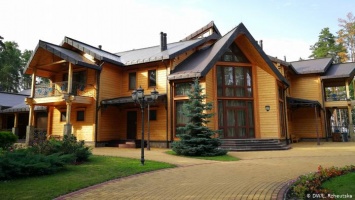 Резиденцию беглого Януковича отдали в управление частной компании