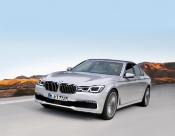 Новый BMW 7-й серии приоткрыл салон (ФОТО)