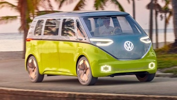 Volkswagen ID.Buzz впервые заметили на тестах в серийном кузове