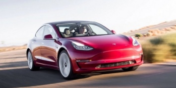 Tesla провела дистанционный отзыв 285 тыс. электрокаров