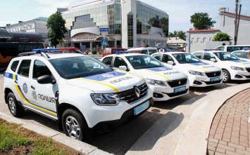 Полиция Полтавщины получила 10 служебных автомобилей