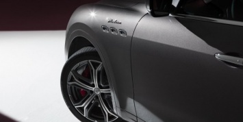 «От кутюр»: новые комплектации Maserati Ghibli, Quattroporte и Levante