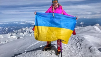 Накануне 30-летия Независимости первая украинка на Эвересте поднимается на гору-убийцу