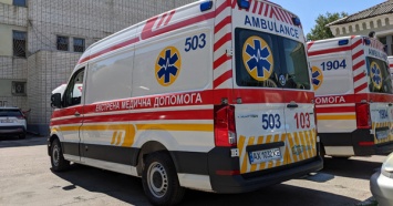 Харьковский Центр экстренной медицинской помощи получил еще три новых автомобиля