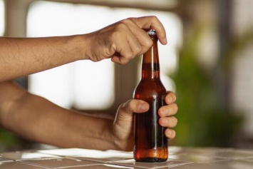 150 литров опасного алкоголя изъяли у четверых крымчан