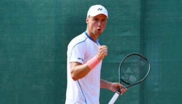 Украинец Крутых вышел в четвертьфинал турнира ATP в Нур-Султане