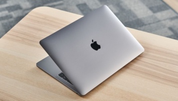 Владельцы MacBook с процессором M1 жалуются на появление трещин в экранах