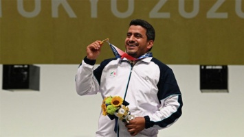 Олимпийского чемпиона из Ирана обвинили в терроризме и требуют лишить его медали