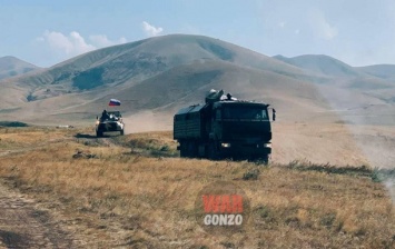 Границу Армении и Азербайджана начали патрулировать пограничники РФ
