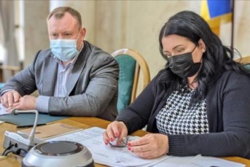 Айна Тимчук подписала распоряжение о своем увольнении. Также уволены ее советники