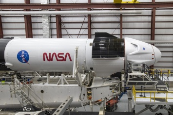 SpaceX приостановила реализацию проекта NASA из-за основателя Amazon