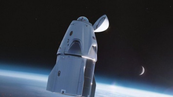 SpaceX готовятся отправить туристов на орбиту: названа дата
