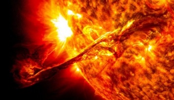 Мощная вспышка на Солнце может вызвать глобальный интернет-сбой
