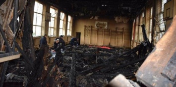 Масштабный пожар в лицее на Харьковщине. Как будет учиться начальная школа и что может ждать старшие классы